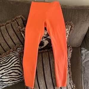 Women’s Lululemon Wunder Under High-Rise Tight.